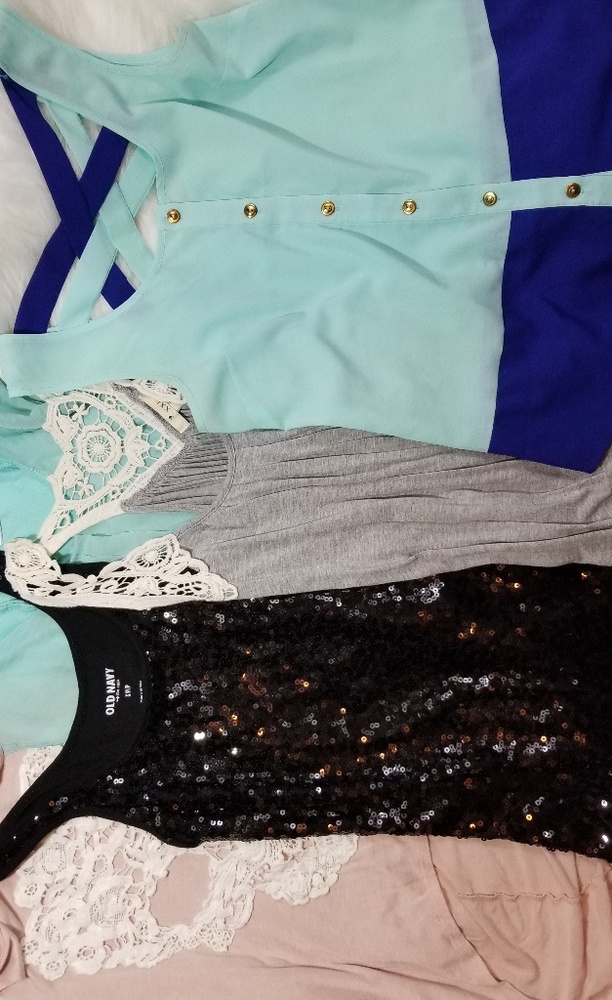 SUMMER TIME TANK TOPS LOT OF 5 SMALL OLD NAVY JESS